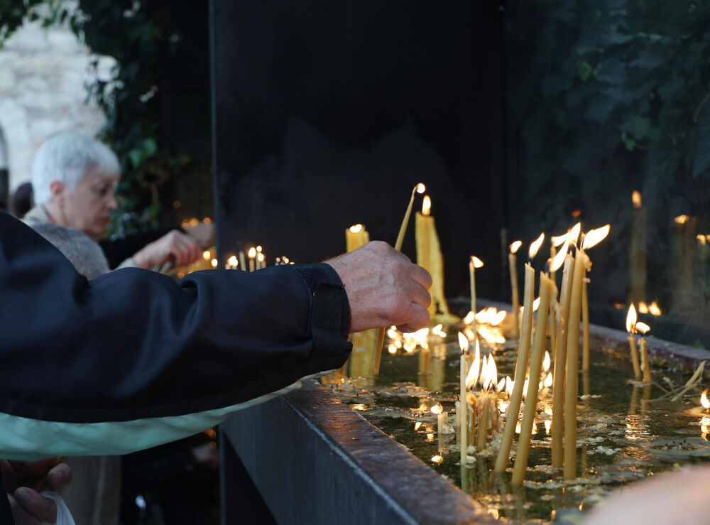 Večeras pre ponoći obavezno uradite ovo: Srbi sutra slave veliki praznik, a jedan običaj se ne preskače