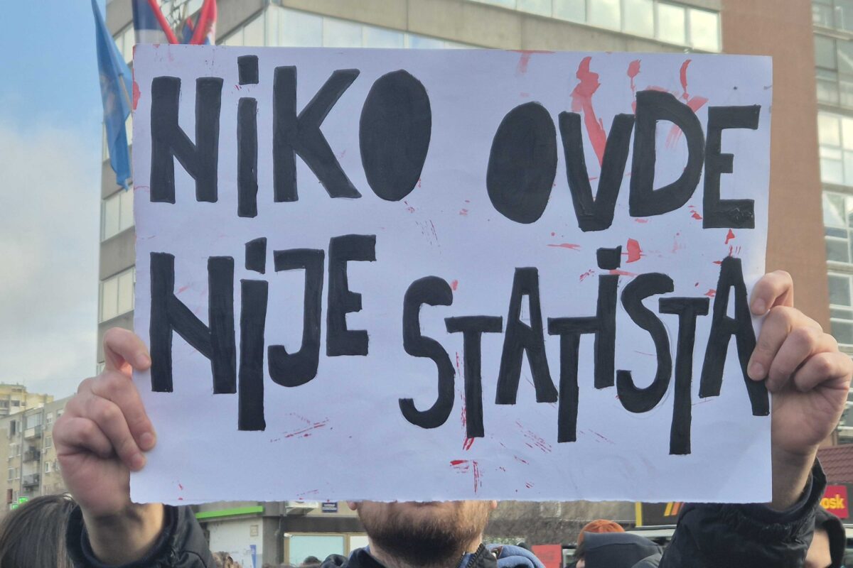 BLOG: Nove akcije studenata – u Novom Sadu ispred RTV, u Beogradu pomoć za srednjoškolce