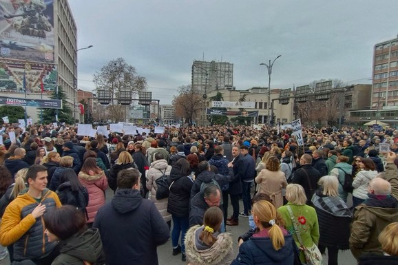 PROTESTI NISU UTICALI NA REJTING STRANAKA Analiza najnovijeg Ipsos istraživanja: Trećina građana nikom ne veruje, ali se JEDNA STVAR PROMENILA (VIDEO)