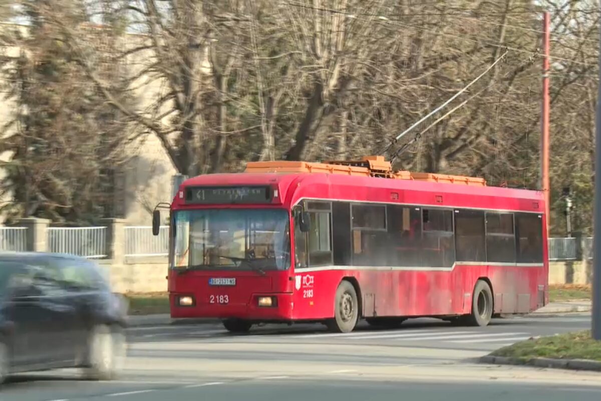 Udruženja, sindikati i organizacije traže obustavu ukidanja trolejbusa