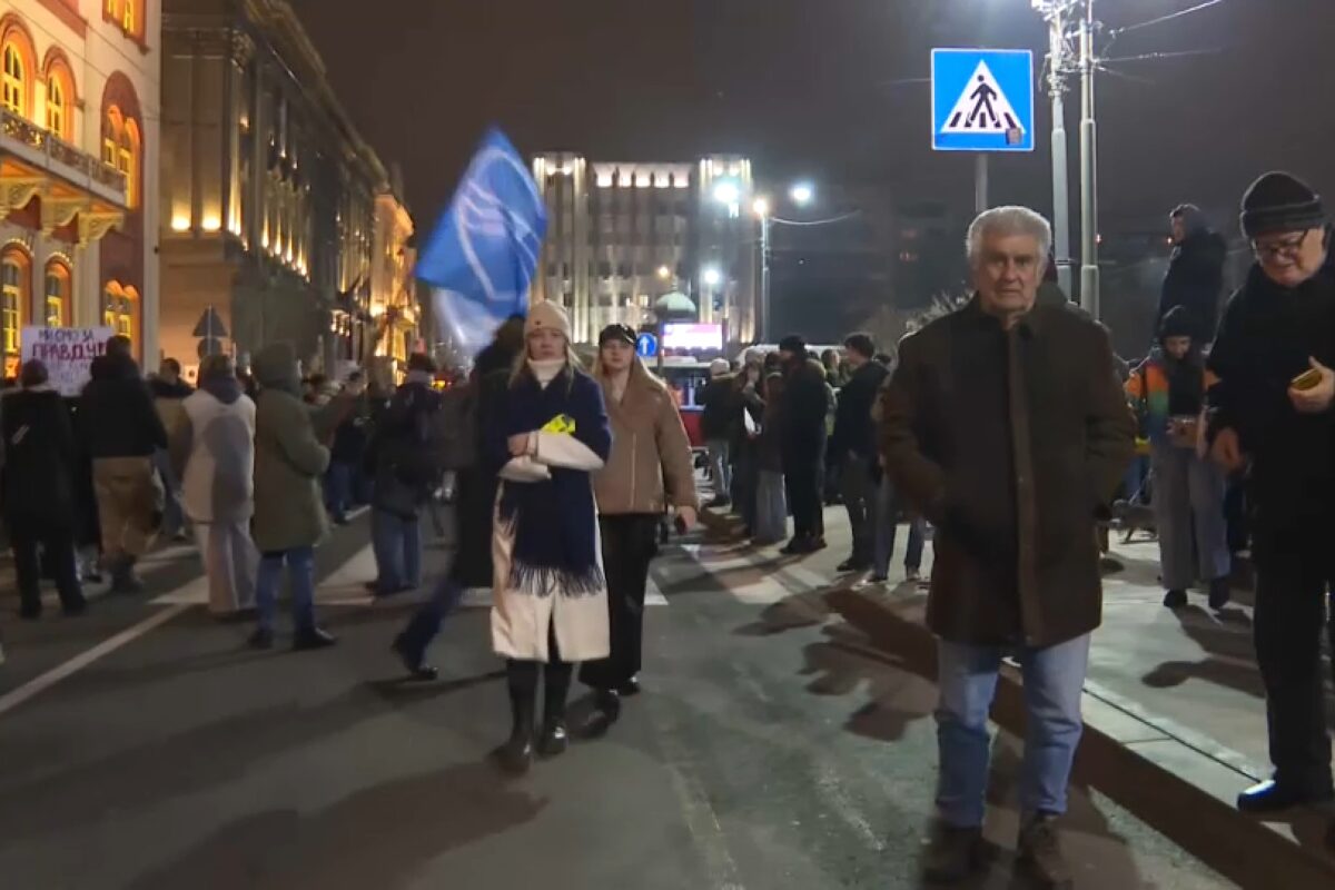 UŽIVO Okupljanje ispred Rektorata: Skup podrške napadnutim studentima Pravnog fakulteta