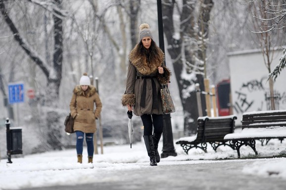 RHMZ IZDAO UPOZORENJE, VREME MOŽE BITI OPASNO Temperatura pada i do -10 STEPENI, sledi niz ledenih dana: „Potreban je oprez, ne preduzimajte rizike!“