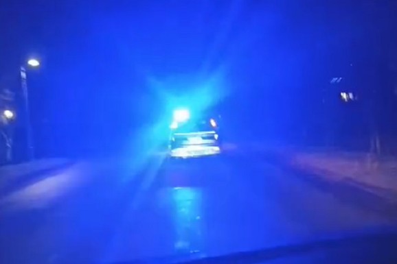 (VIDEO) Policija u Pančevu naišla na zabrinutog muškarca, a onda je usledila FILMSKA DRAMA! Jurio za rotacijama i nije ni pomislio da stane, svaki sekund im je bio DRAGOCEN