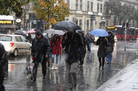 RHMZ IZDAO NAJNOVIJE UPOZORENJE Ovi delovi Srbije su u riziku zbog padavina, evo gde će pasti čak 25 cm novog snega