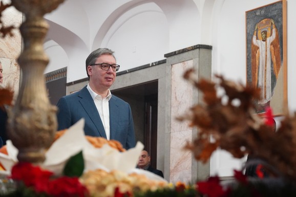 Vučić čestitao Božić: Božić nas inspiriše da zajedno gradimo bolju budućnost ispunjenu ljubavlju