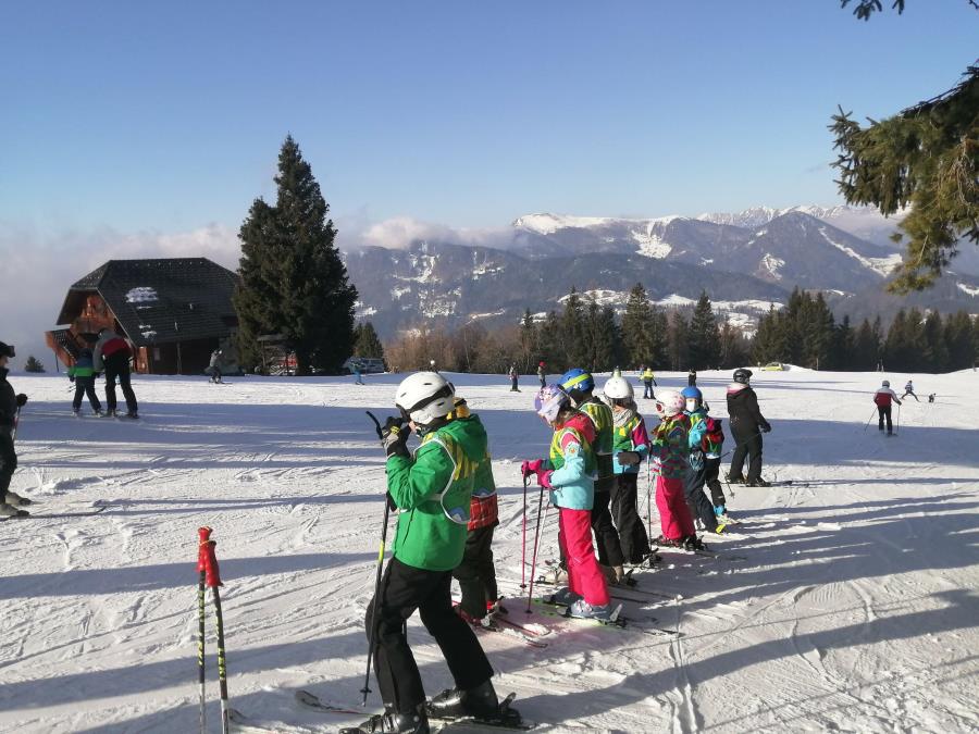 MILOŠ PORED SKI STAZE PLATIO ESPRESO SVEGA 150 RSD! Nije mogao da veruje da isti na Kopaoniku košta duplo više, a tek hrana…